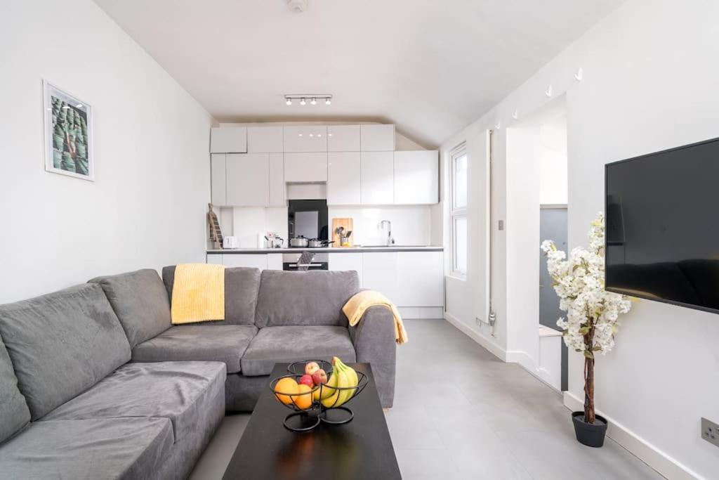 New 3Bed Stylish Apartment With Amazing Transport London Eksteriør billede